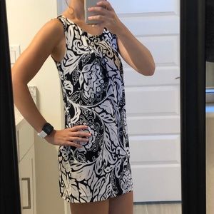 White House black market XS floral dress POCKETS